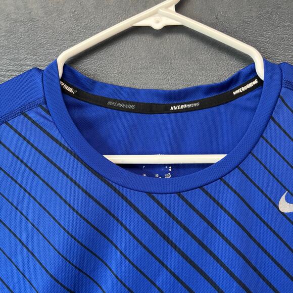 Nike Dri-FIT Men’s Running Shirt Blue Striped 2XL Athletic Training Tee Swoosh - Picture 8 of 13
